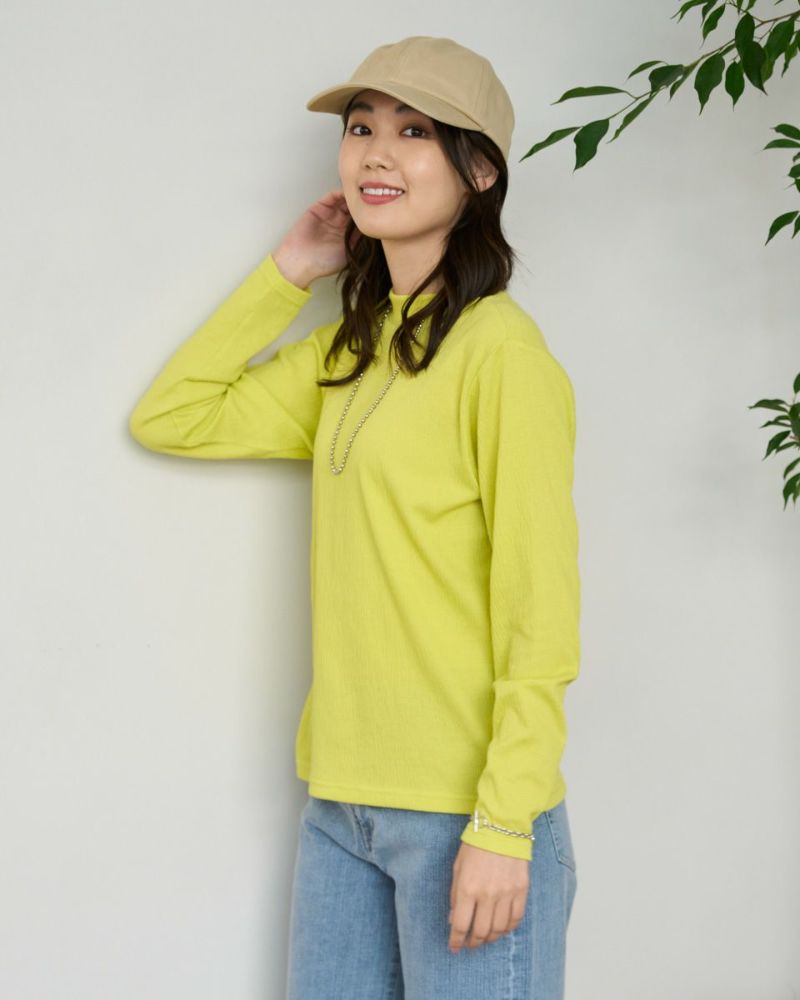ハイネックTシャツ
