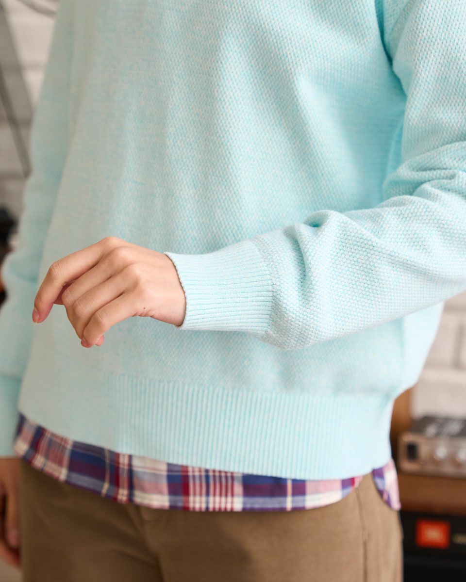 クルーネックセーター