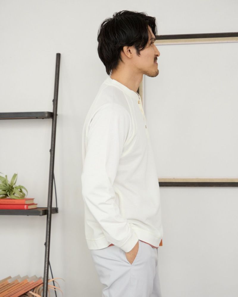 ヘンリーネックTシャツ