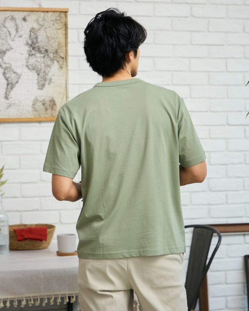 ロゴTシャツ