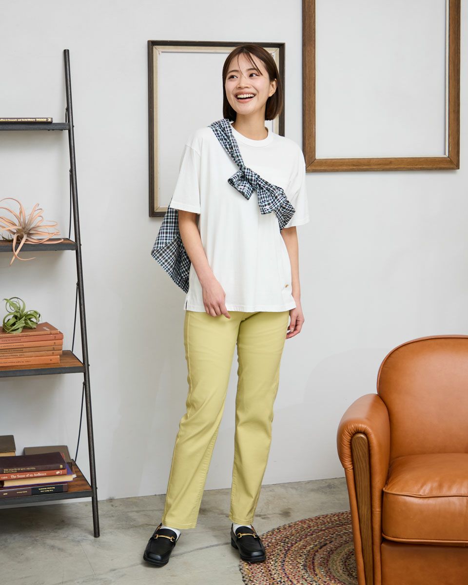 テーパードパンツ