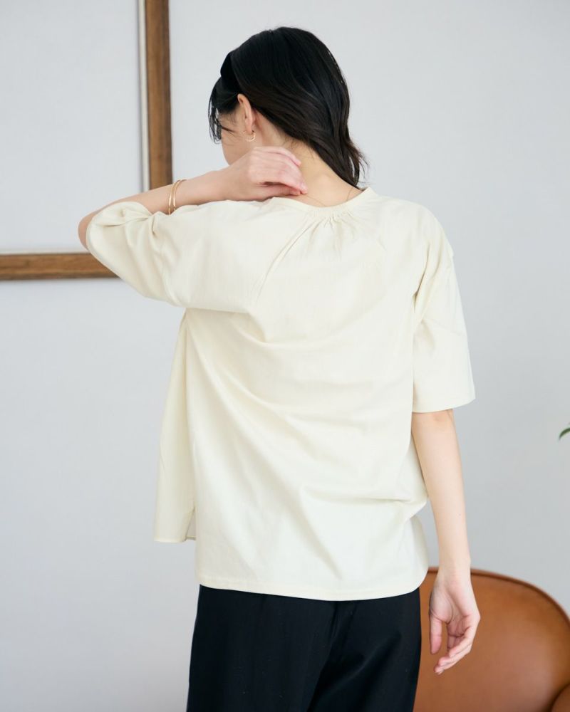 【épine】ベアトップ White épine】ベアトップ White（チューブ・ベアトップ｜FRAY I.D