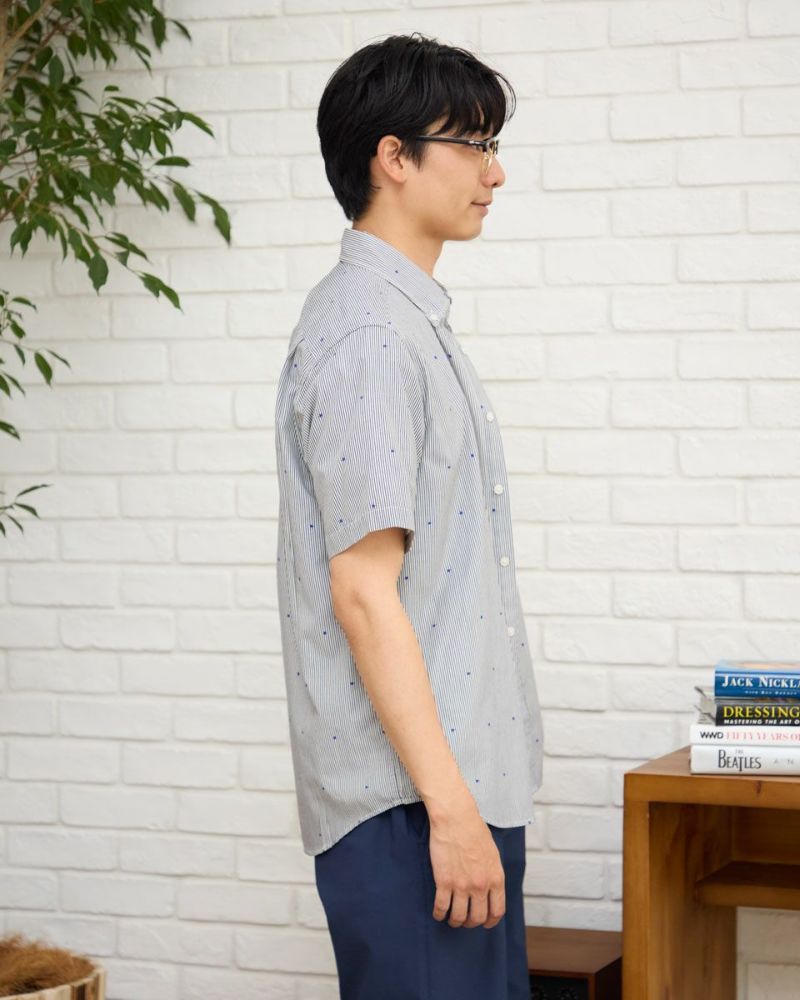 ストライプ半袖シャツ