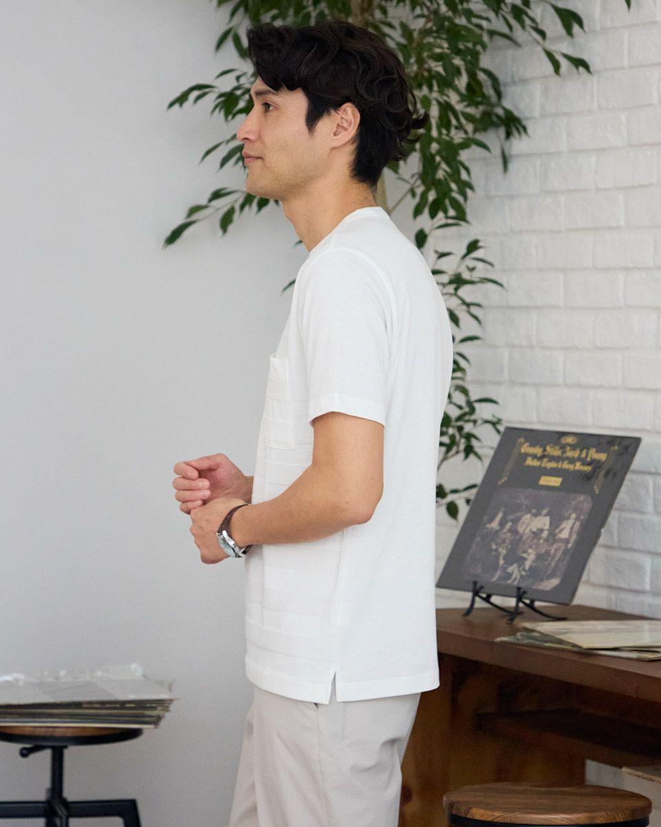 クルーネックTシャツ
