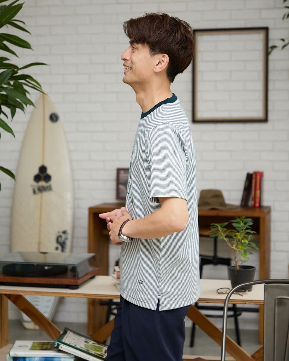 クルーネックTシャツ