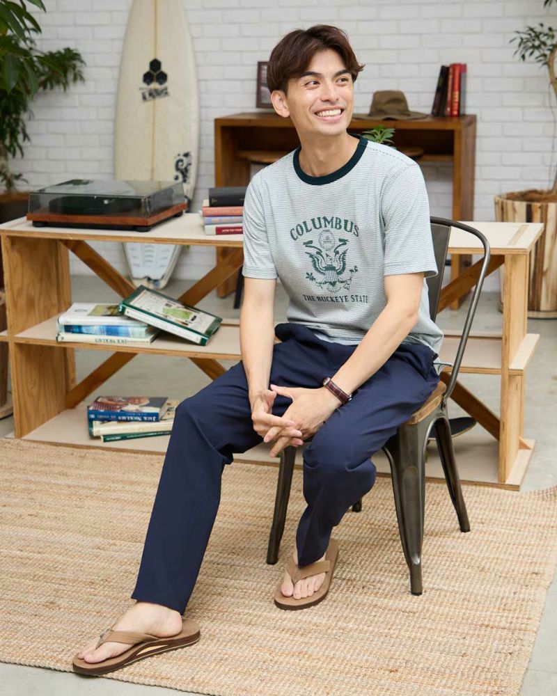クルーネックTシャツ