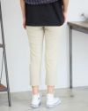 テーパードパンツ