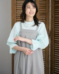 ハイネックブラウス