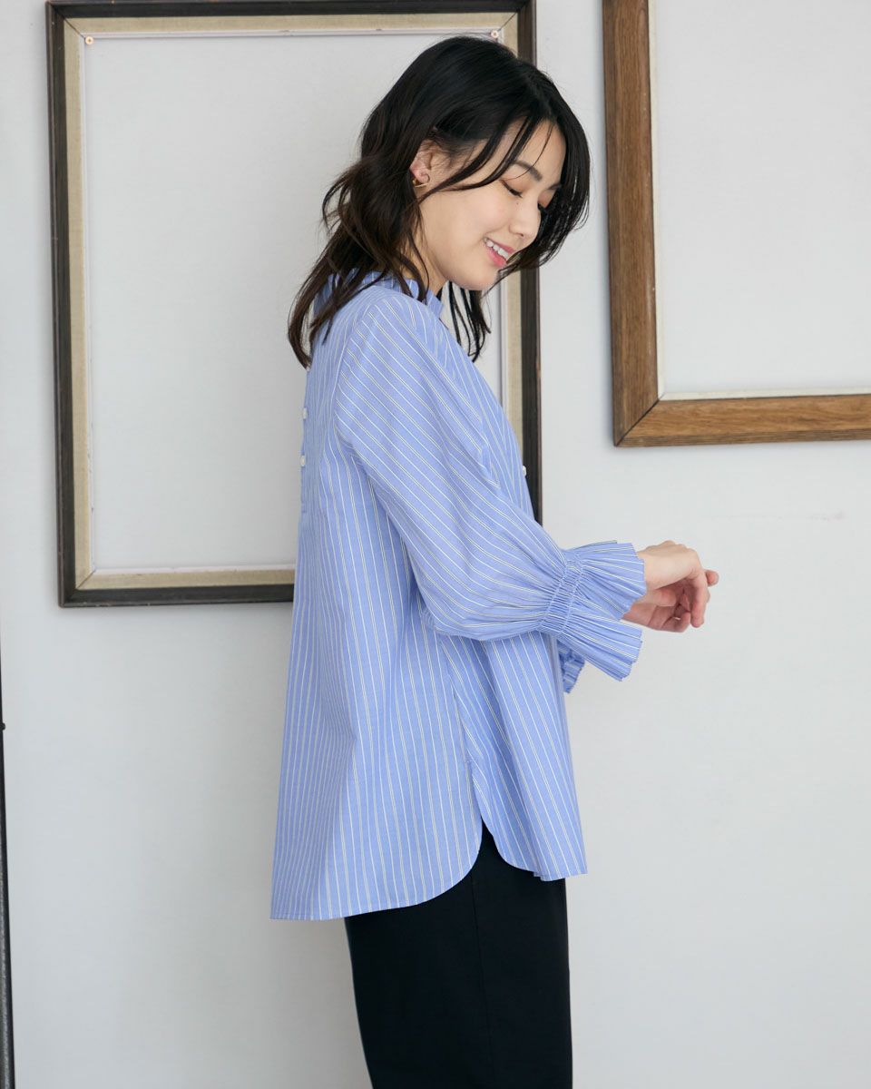 ハイネックブラウス