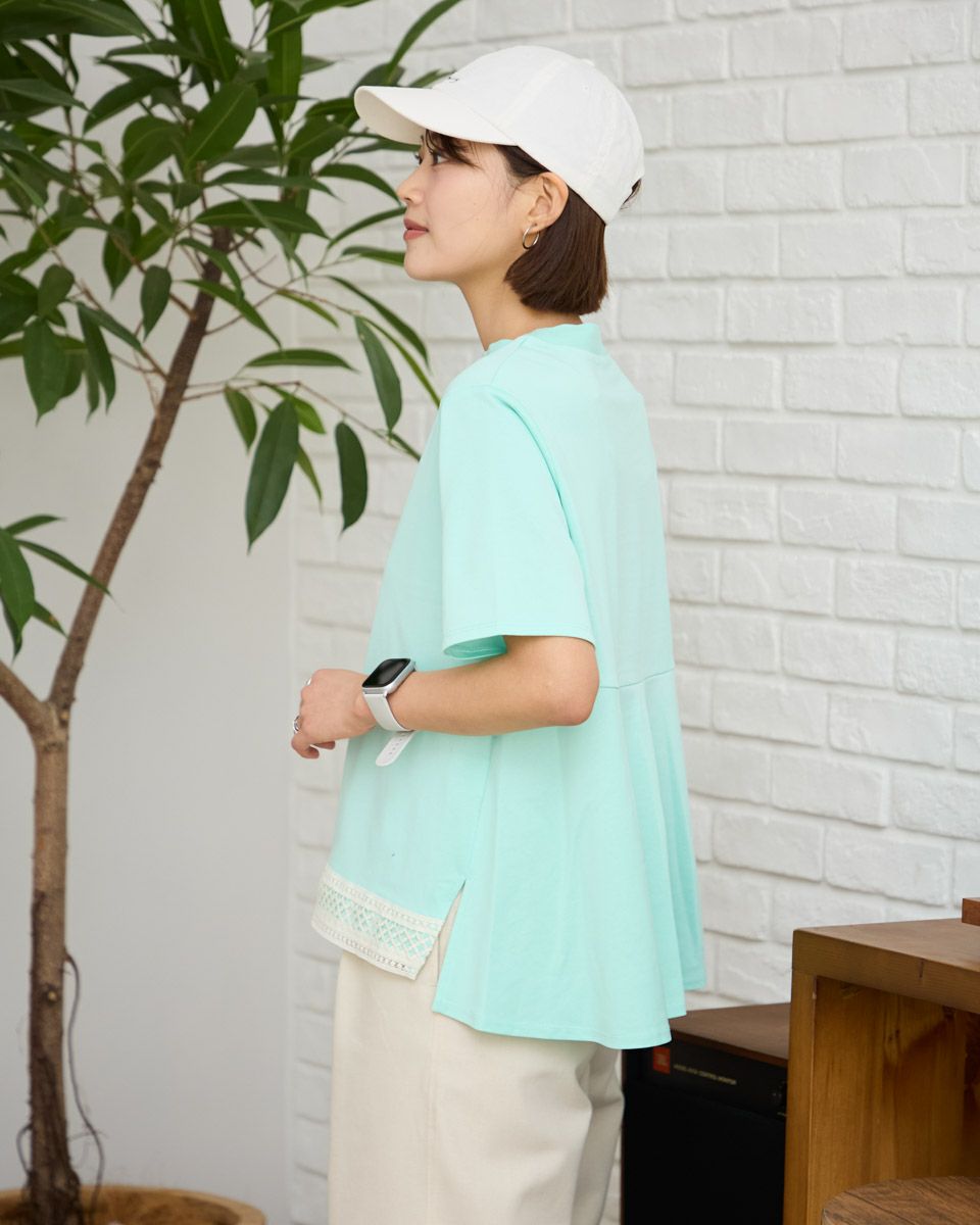 ハイネックプルオーバー