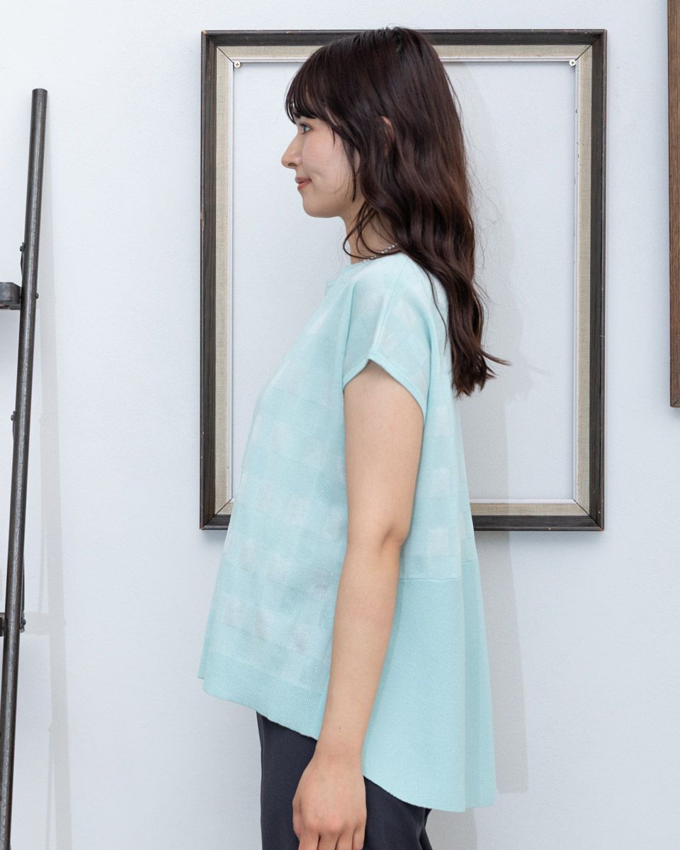 バックペプラムプルオーバー