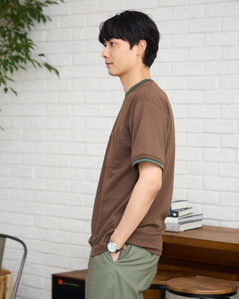 クルーネックTシャツ