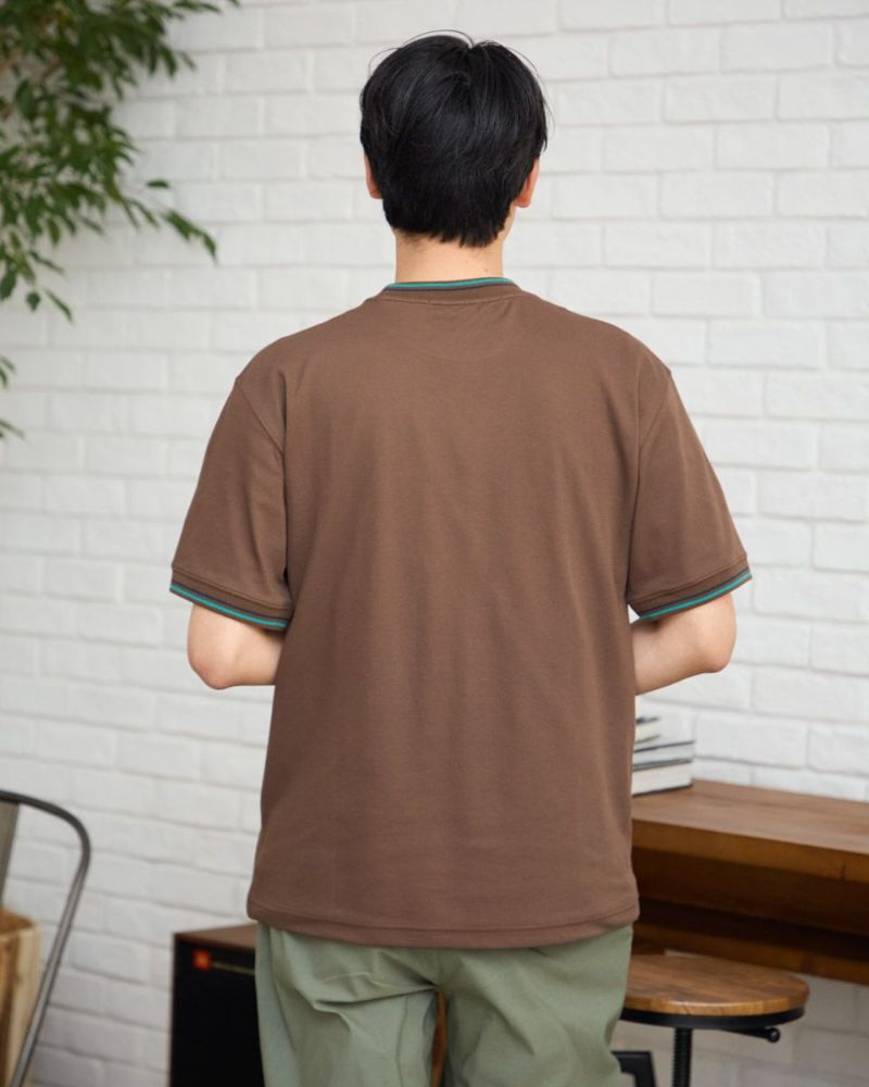 クルーネックTシャツ