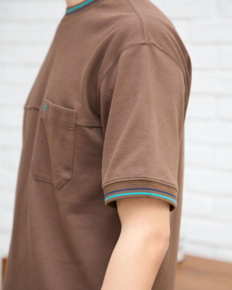 クルーネックTシャツ