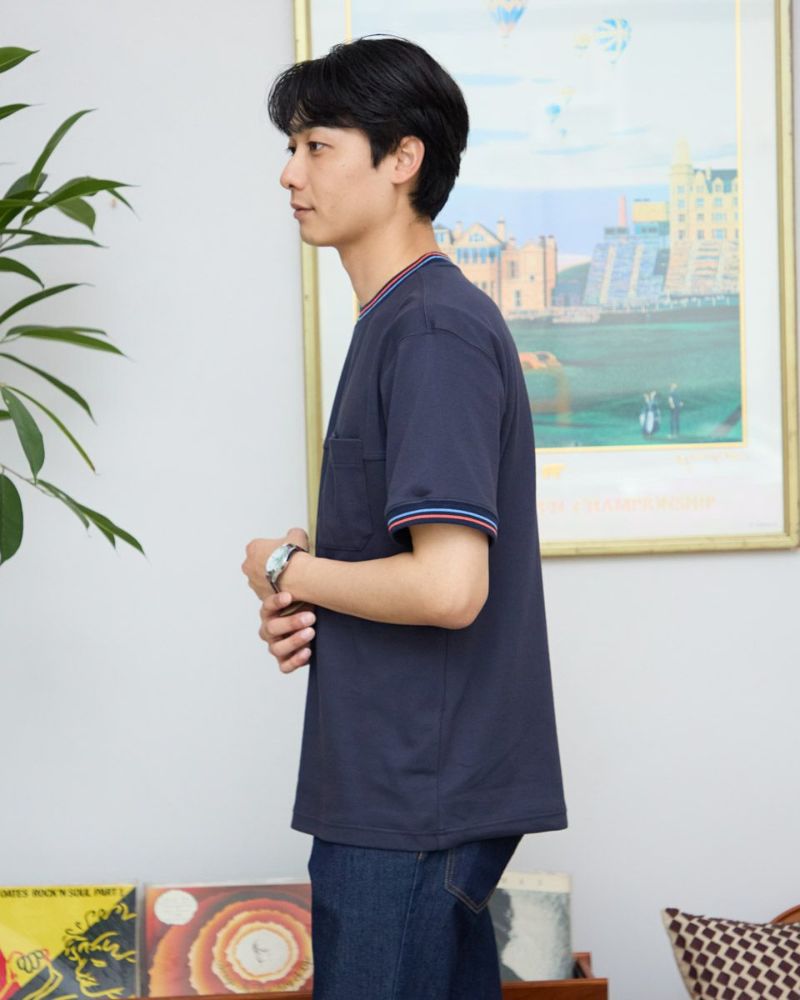 クルーネックTシャツ