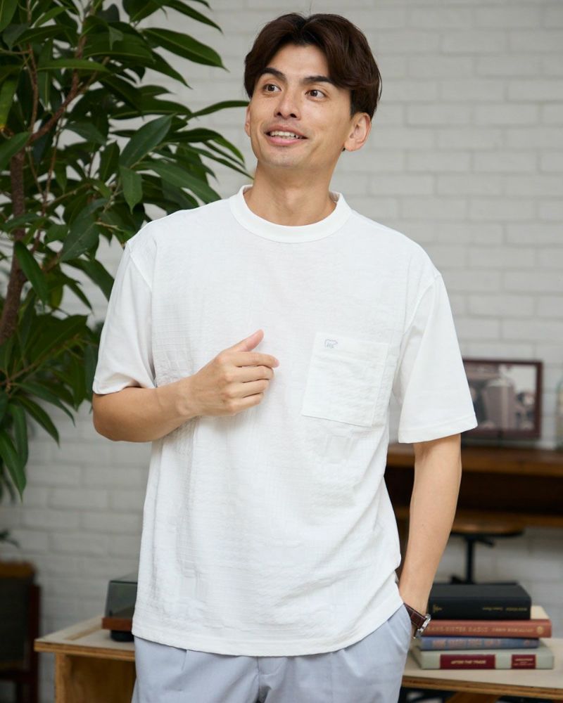 クルーネックTシャツ