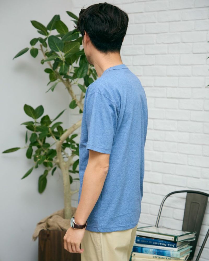ロゴTシャツ