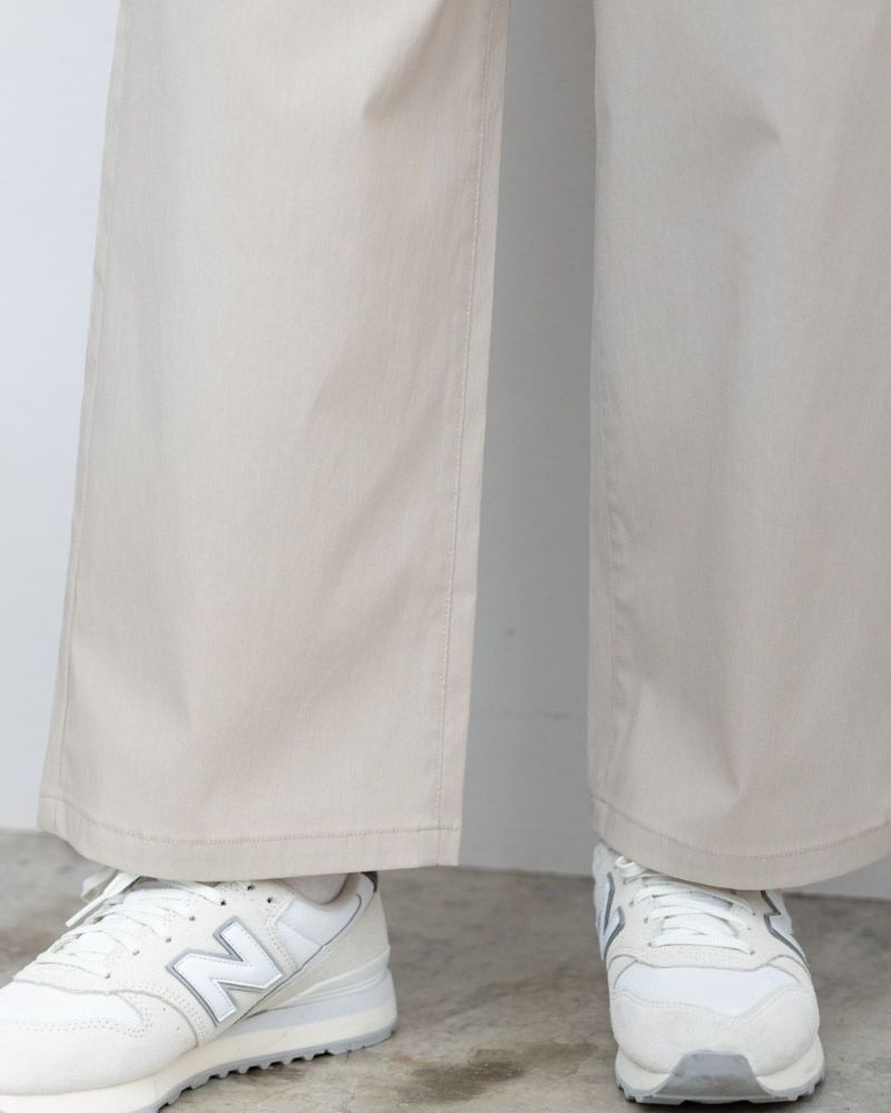 ストレートパンツ