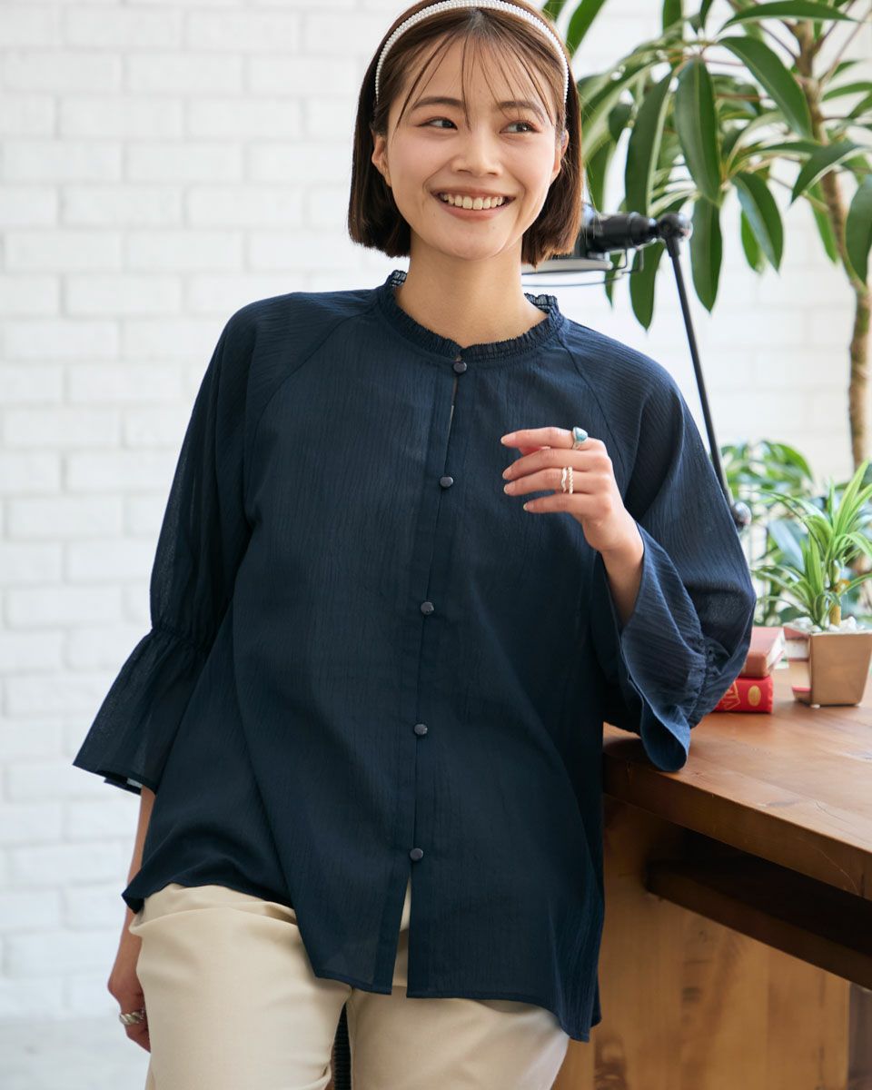 フレアブラウス