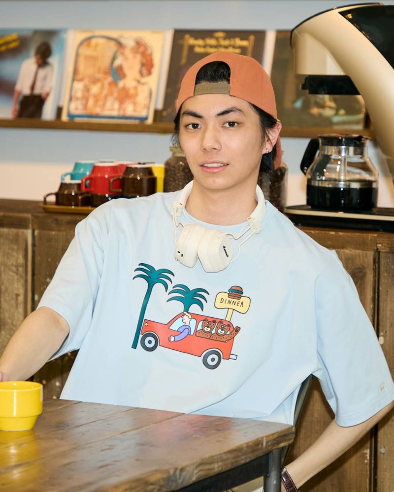 Golden BearカープリントTシャツ / Saki Morinaga