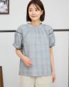 ハイネックブラウス