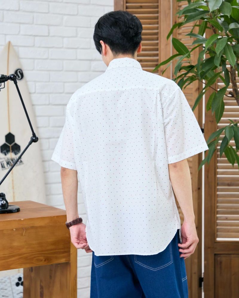 半袖シャツ