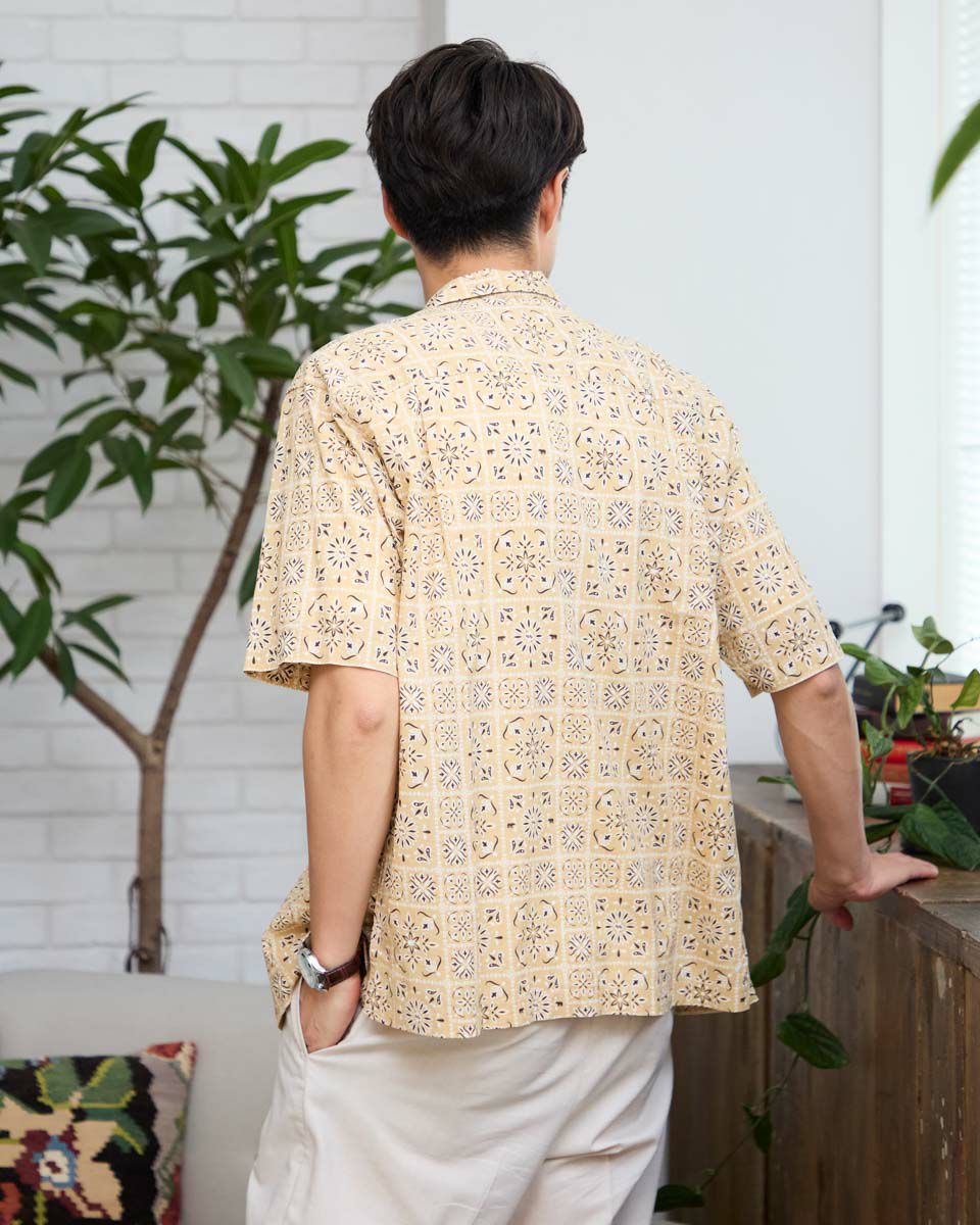 半袖オープンカラーシャツ