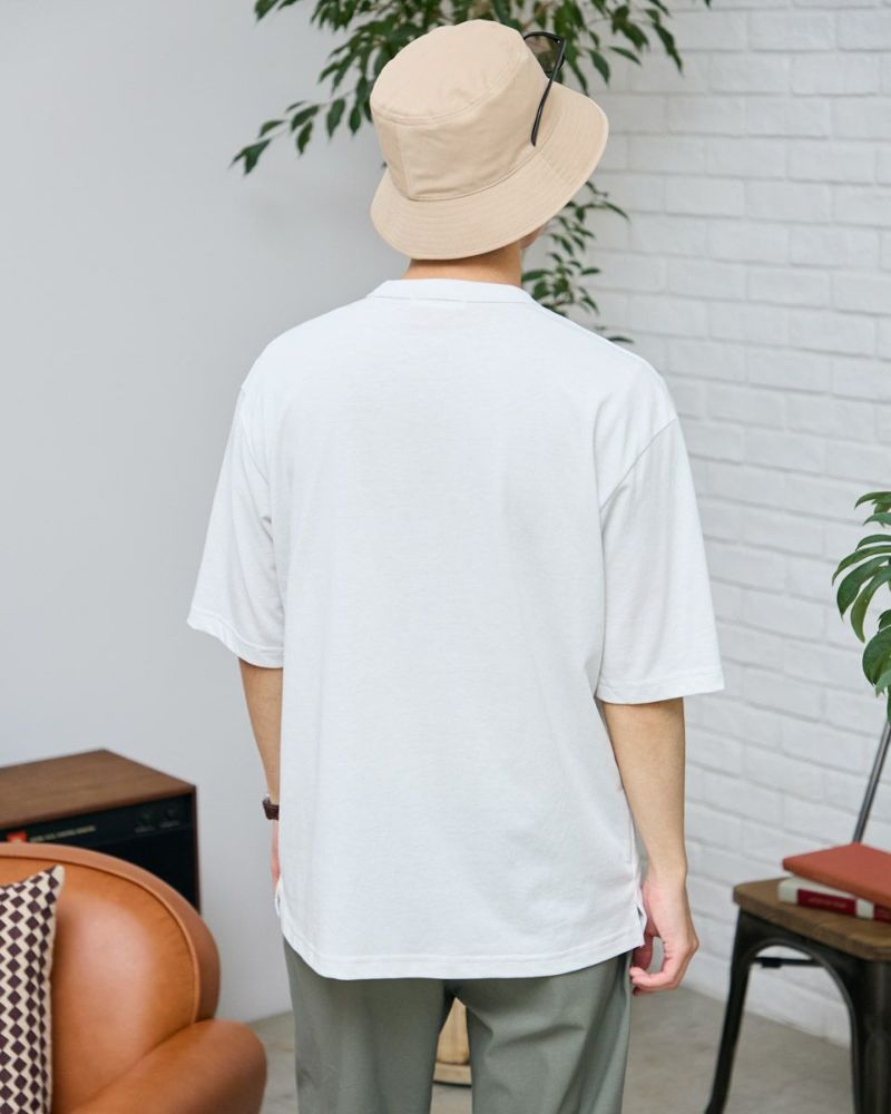 クルーネックＴシャツ
