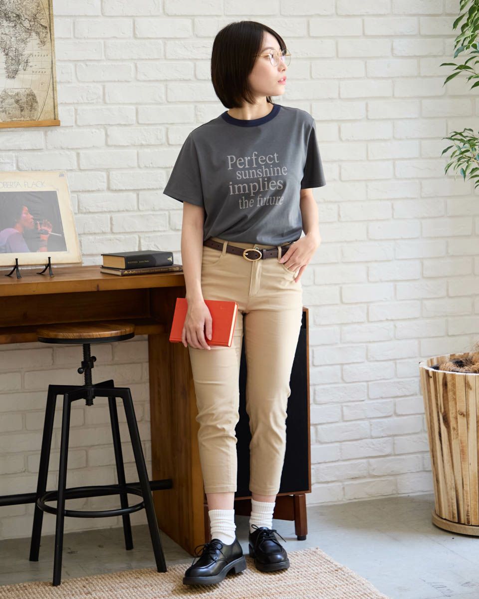 クロップドパンツ