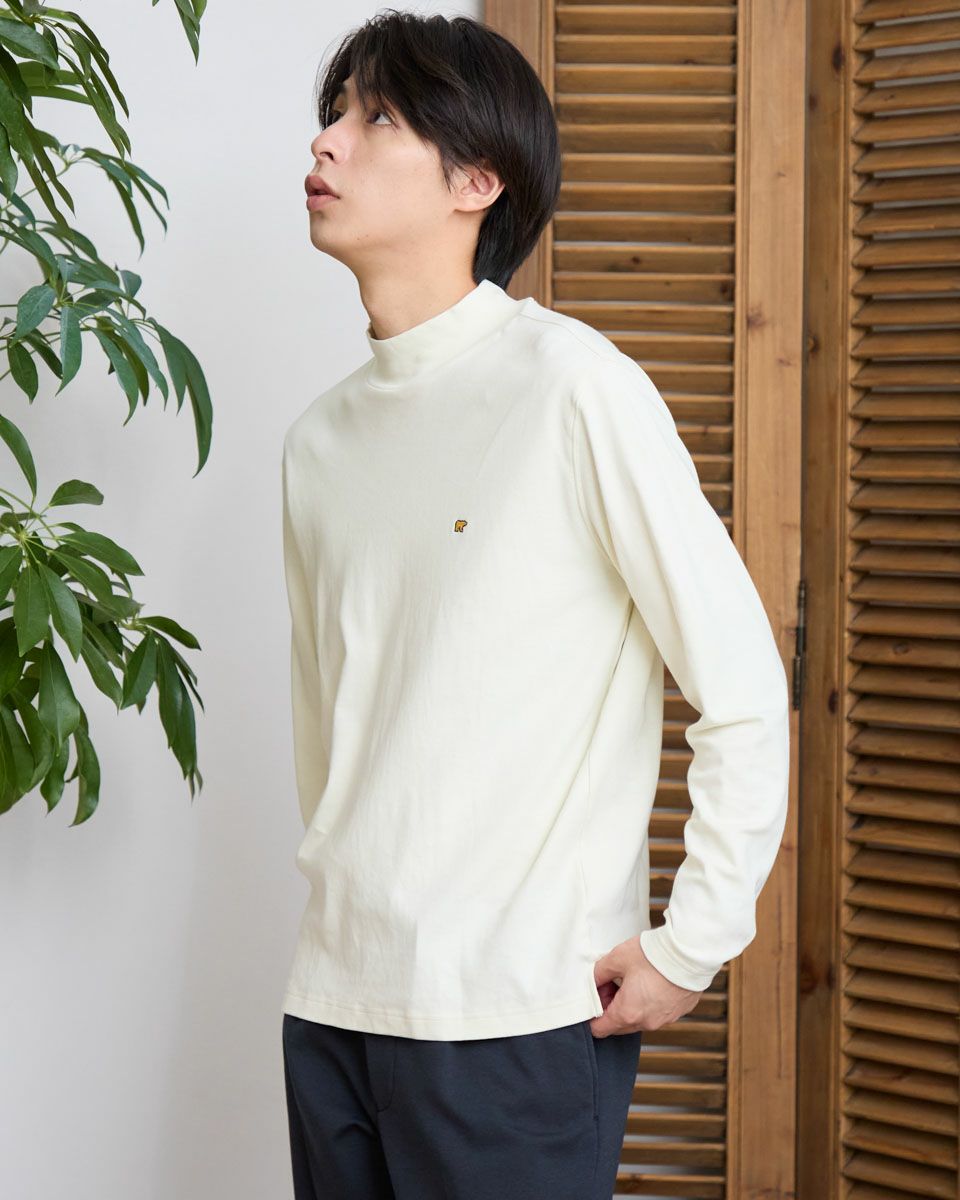 ハイネックＴシャツ