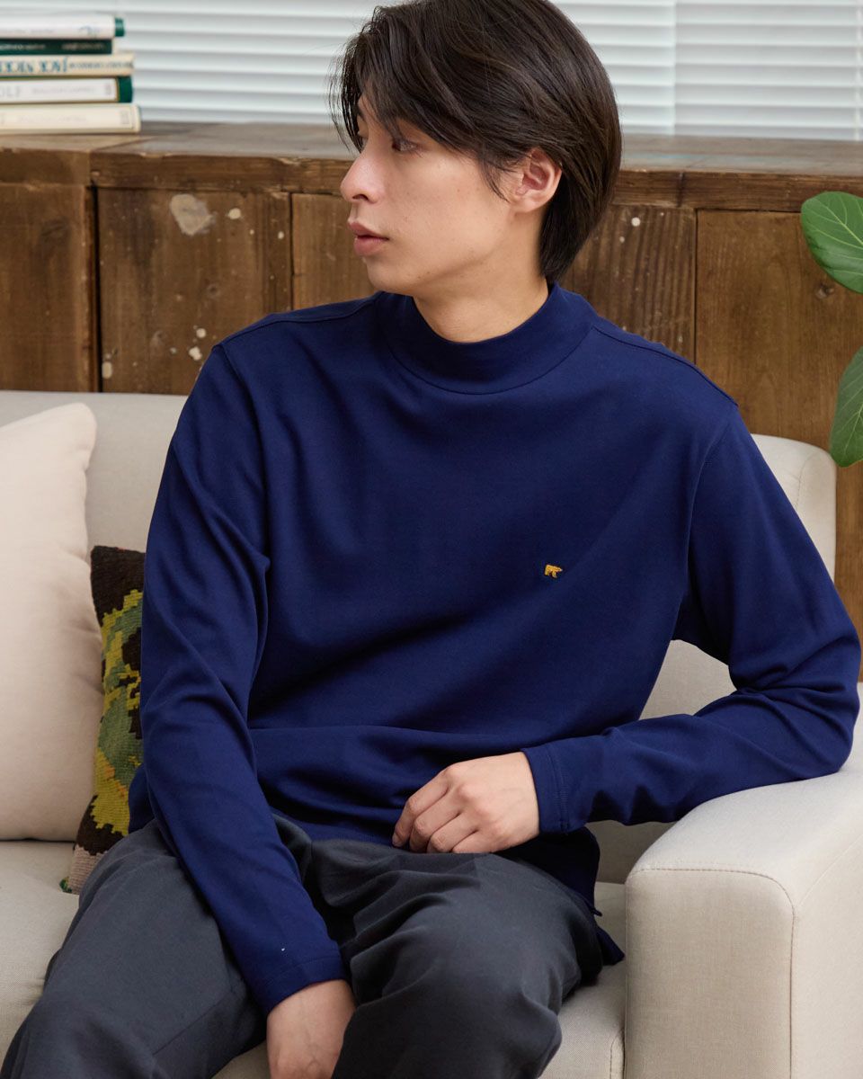 ハイネックＴシャツ