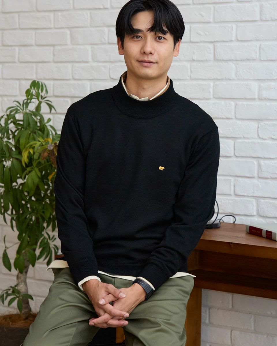 ハイネックニット