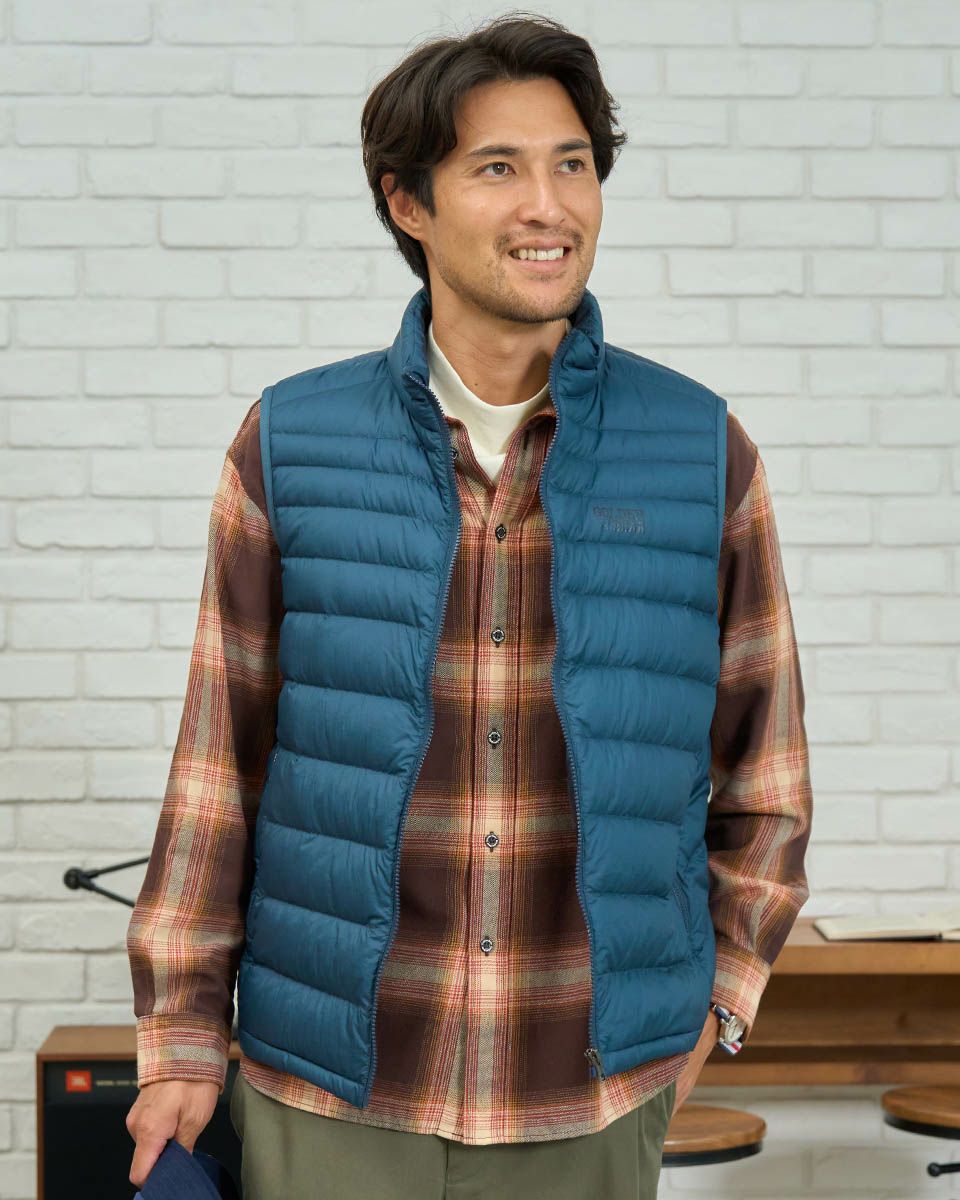 軽量ダウンベスト