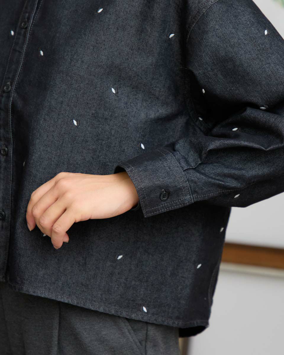 White Label刺しゅう入りデニムシャツ | ゴールデンベアストア