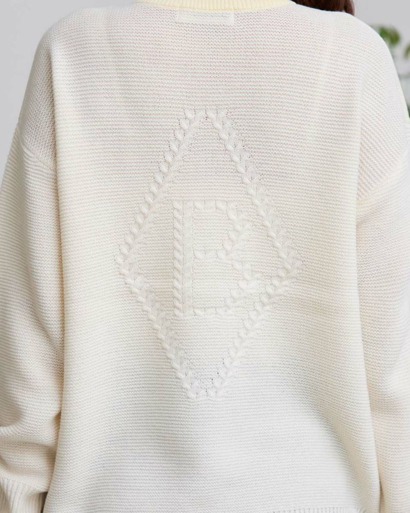 White Labelワンポイント刺しゅうニット | ゴールデンベアストア