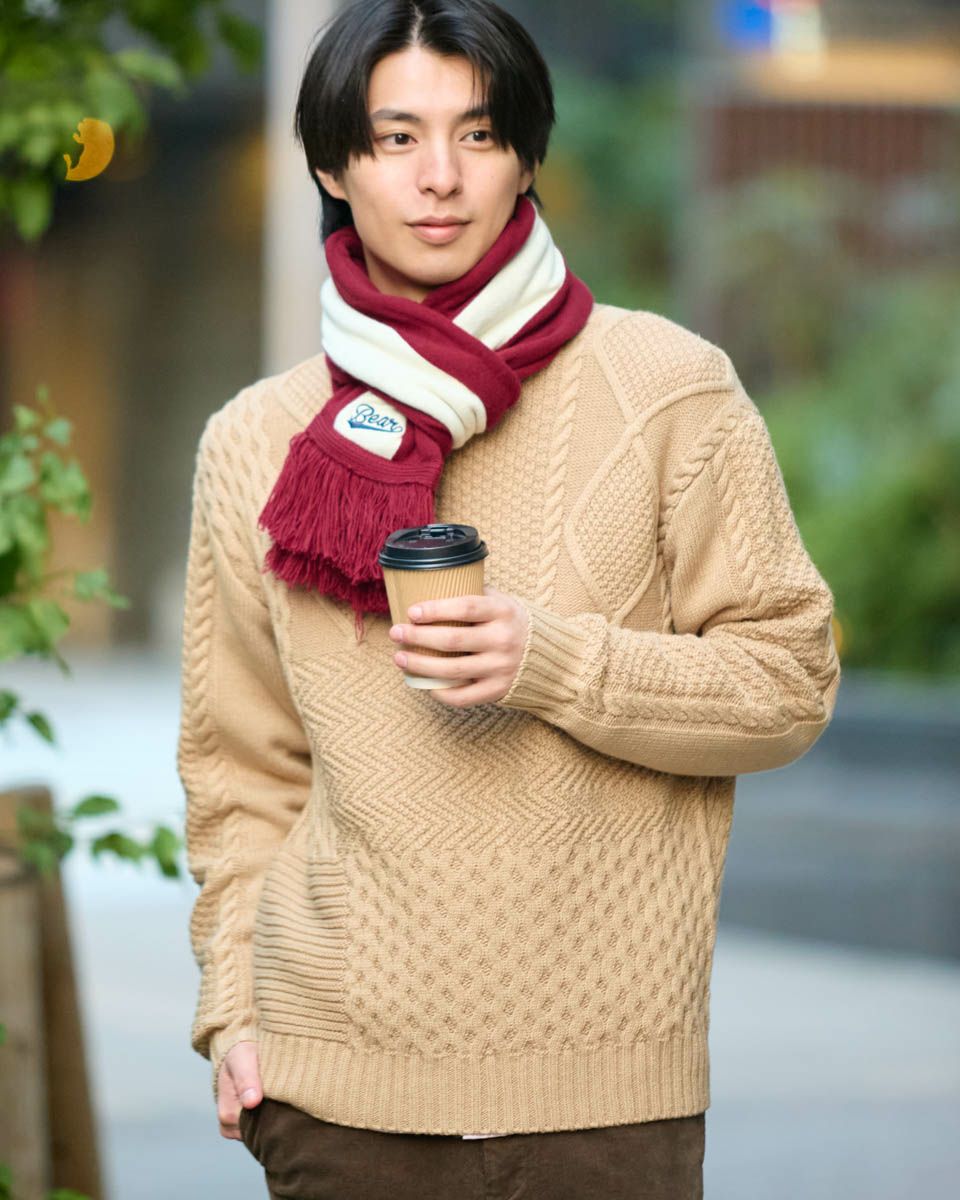 無地柄クルーネックニット