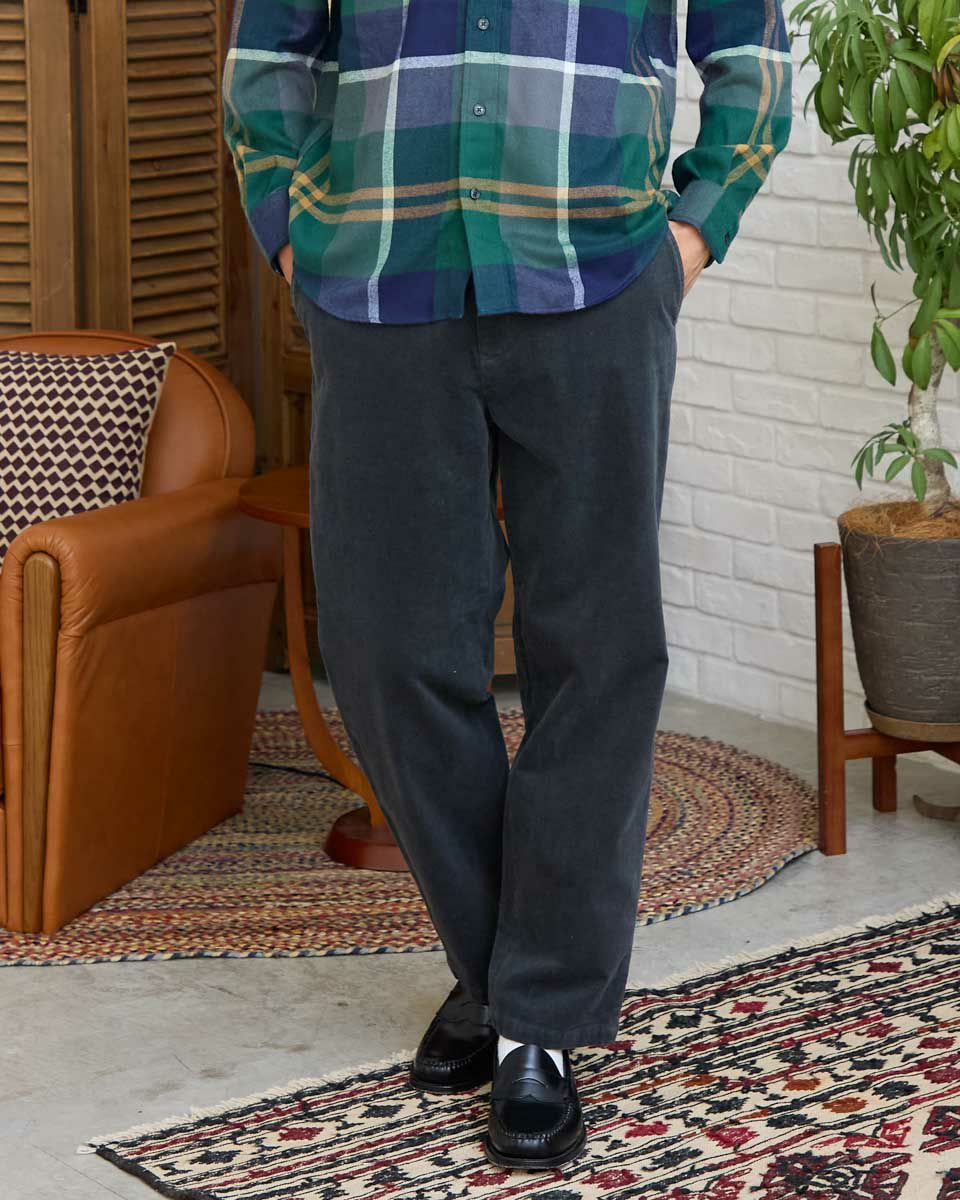 ストレッチコーデュロイパンツ